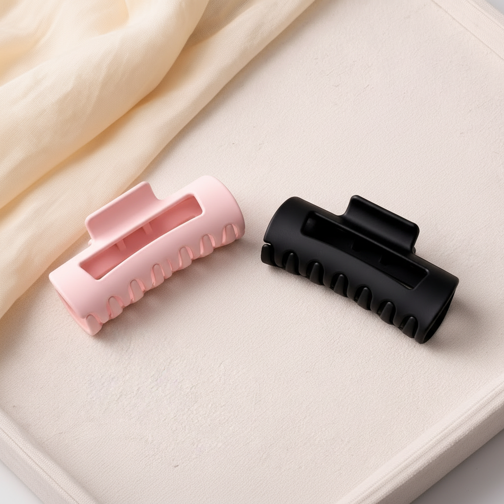 Sova Cloud Clip Set of 2 — Blush Pink and Matte Black duo flat-lay